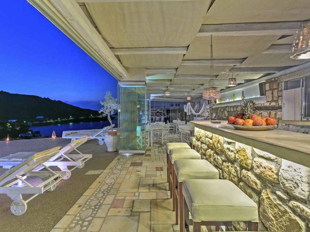 Eirini Luxury Hotel Villas Grikos Bay  Exterior photo