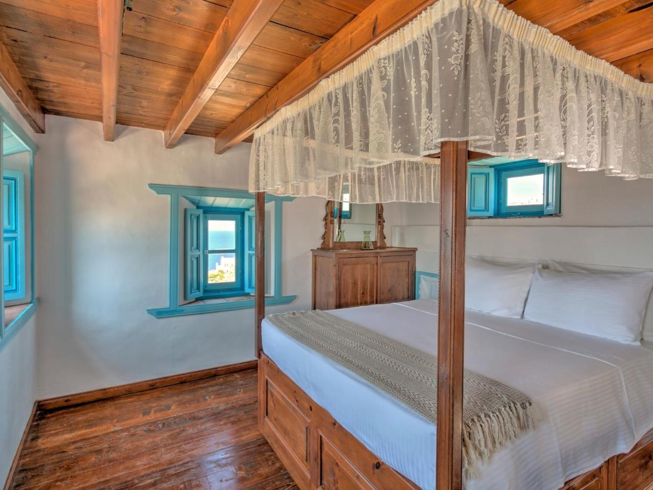 Eirini Luxury Hotel Villas Grikos Bay  Exterior photo